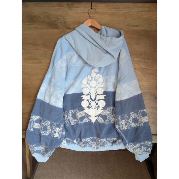 Free People Movement Hoodie Womens XL Light Blue Final Call Bandana Logo NWT - Picture 2 of 5